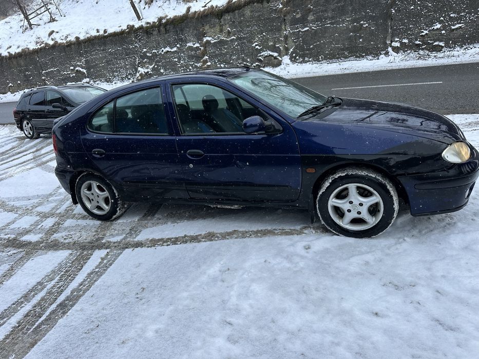 Vand renault megan 14 benzina in stare perfecta de functionare