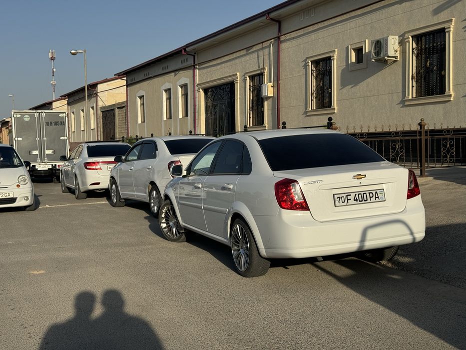 Диски в комплекте с шинами R17 для GENTRA