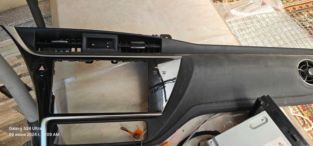 Тойота Королла  запчасти