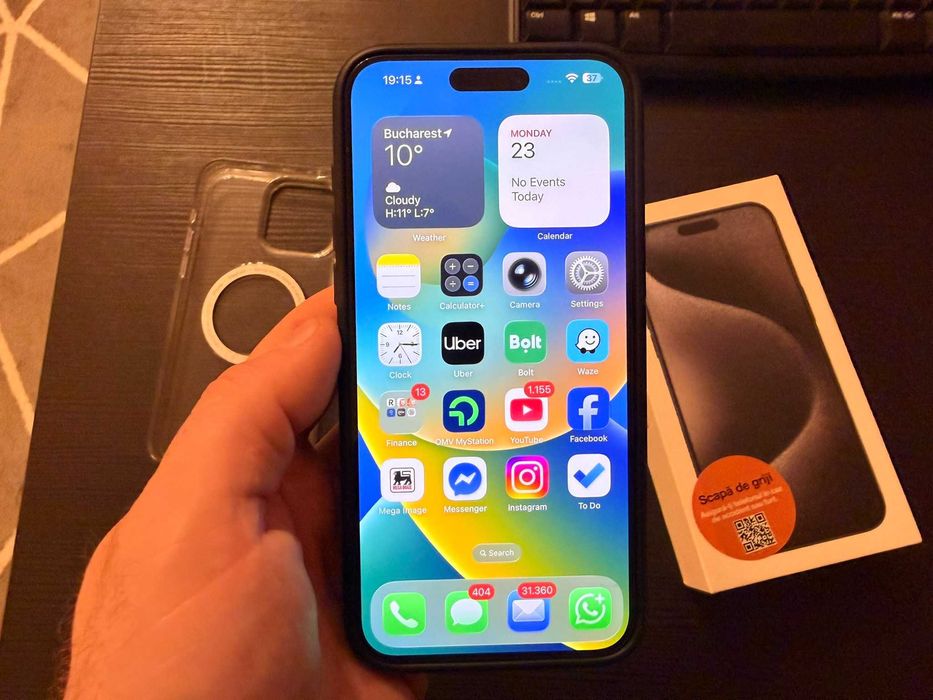 iPhone 15 Pro Max Black Titanium 5G, 256GB CA NOU HUSE FULL BOX