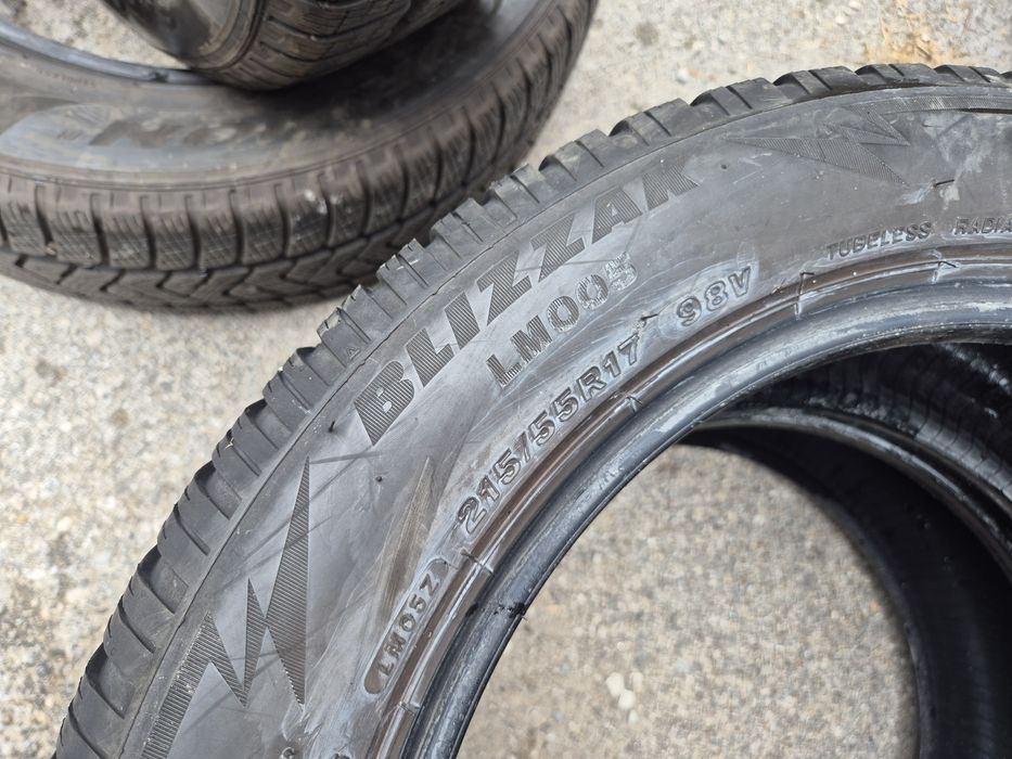 2бр. 215/55/17 Bridgestone Blizzak LM005 зимни гуми