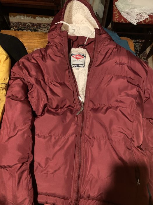 Abercrombie and Fitch, Meru, Cropp