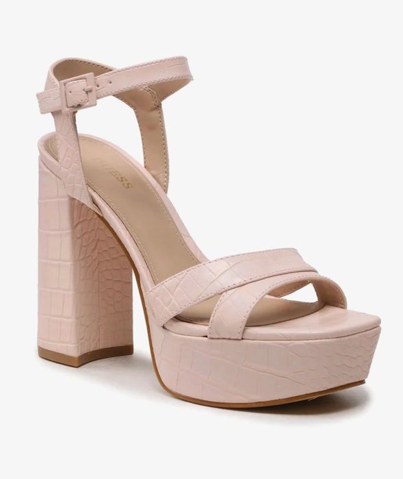 Сандали на висок ток Guess Обувки с дебел ток номер 38