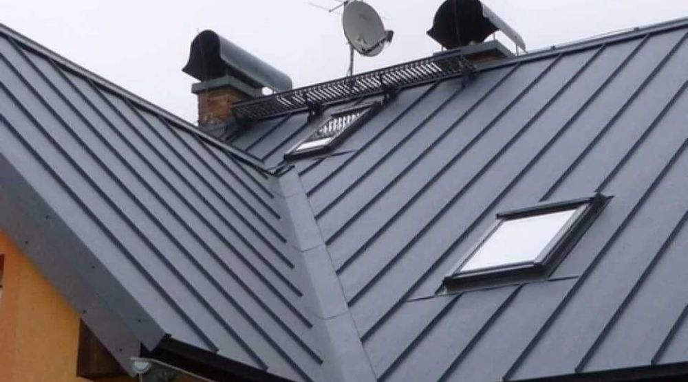 Reparații acoperisuri montaj dulgheri masardari montaj țiglă metalica