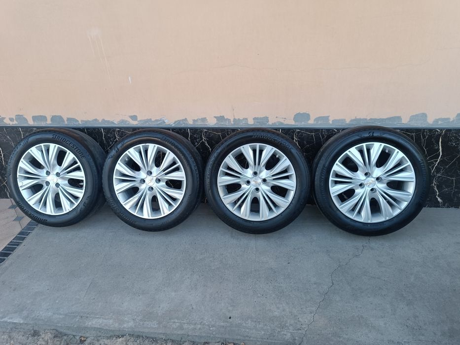 Kobalt Diska Balon 215 55 R17 Holati Yaxshi