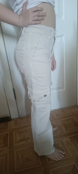 Джинсы на девочку 6- 7 лет (128)