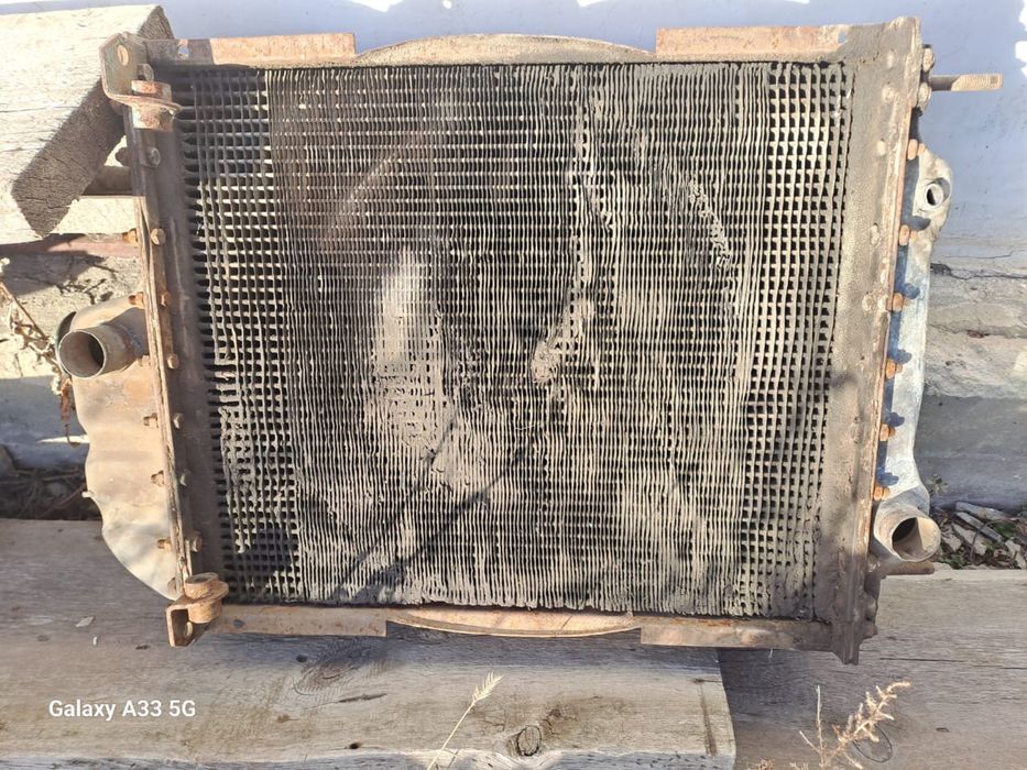 Продам радиатор от уазика 469