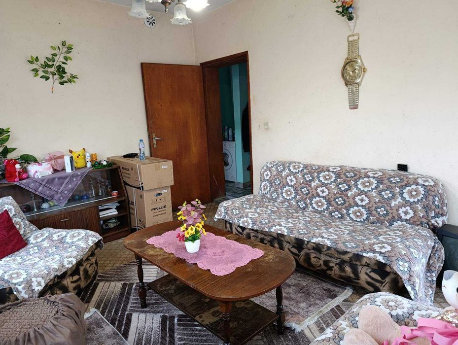 Етаж от къща Луковит.