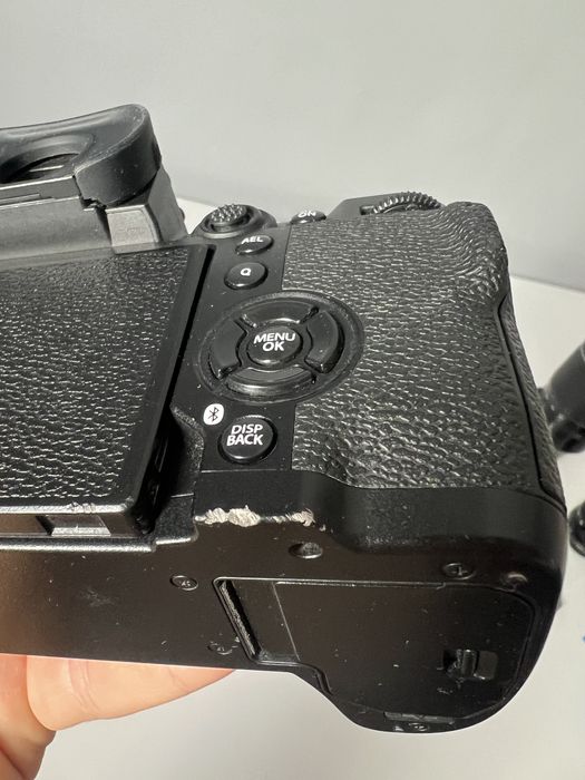 Fujifilm X-H2S с 3 батерии и cage