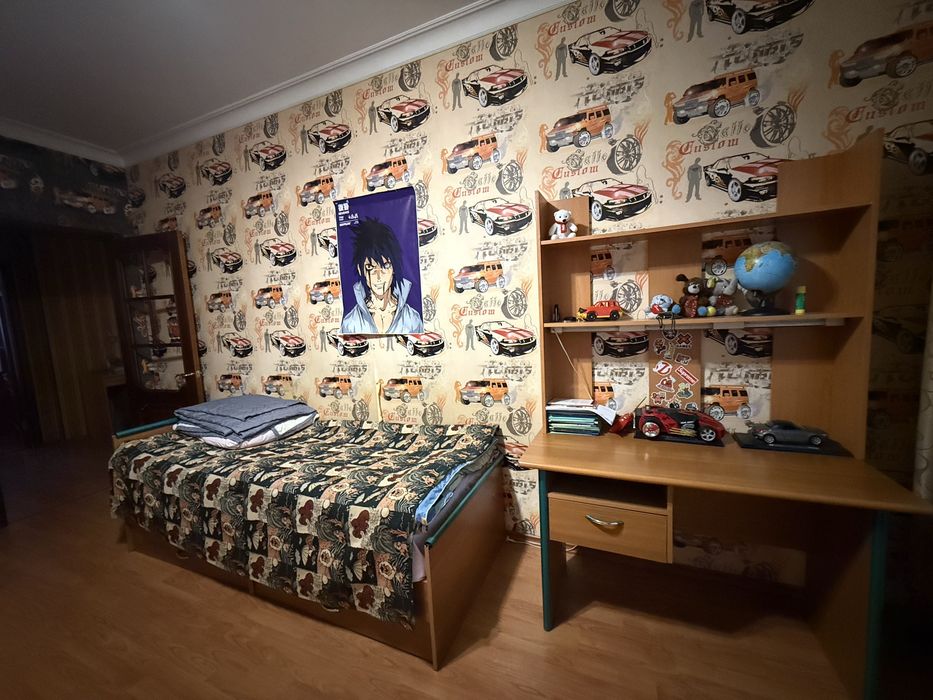 продам спальный гарнитур