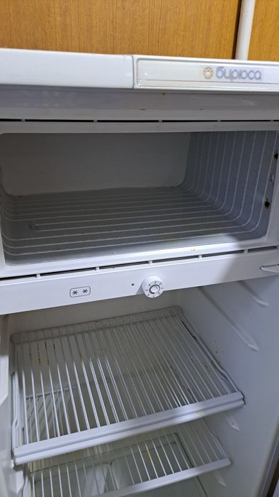Продам холодильник Бирюсаса