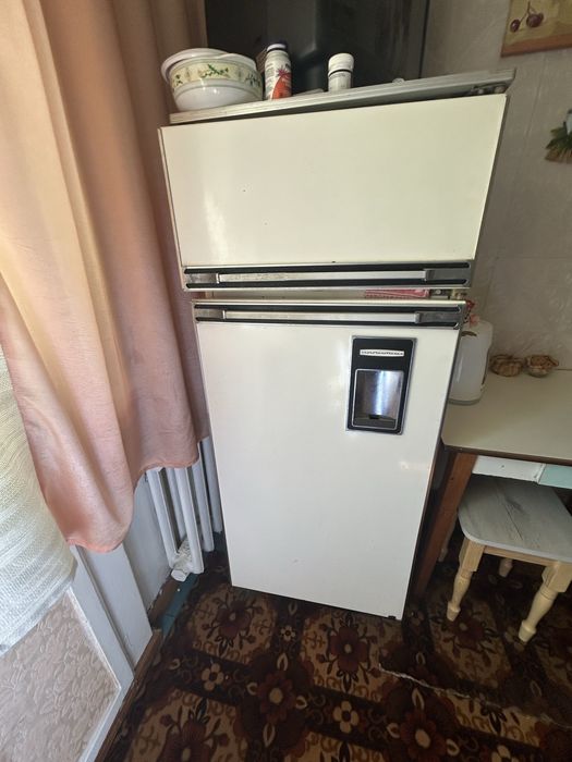 Продам холодильник б/у