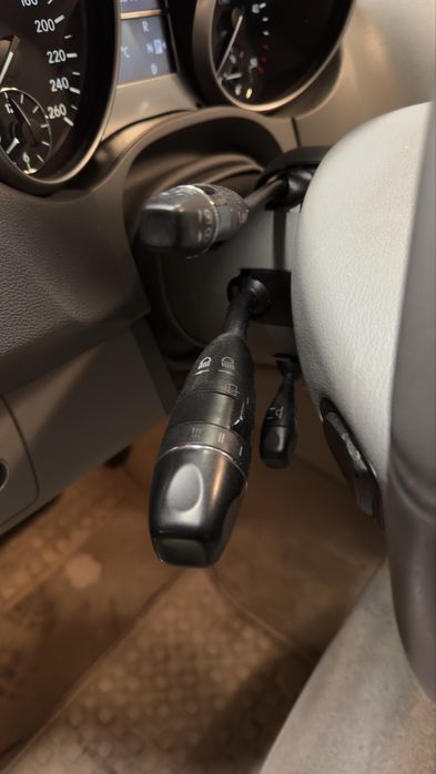 Мерцедес мл 320 цди дизел 2006г на пружини подгрев теглич парк троник