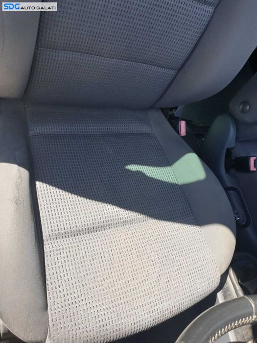 Scaun Dreapta Fata Pasager cu Cotiera Seat Alhambra 1996 - 2010 [C0426]