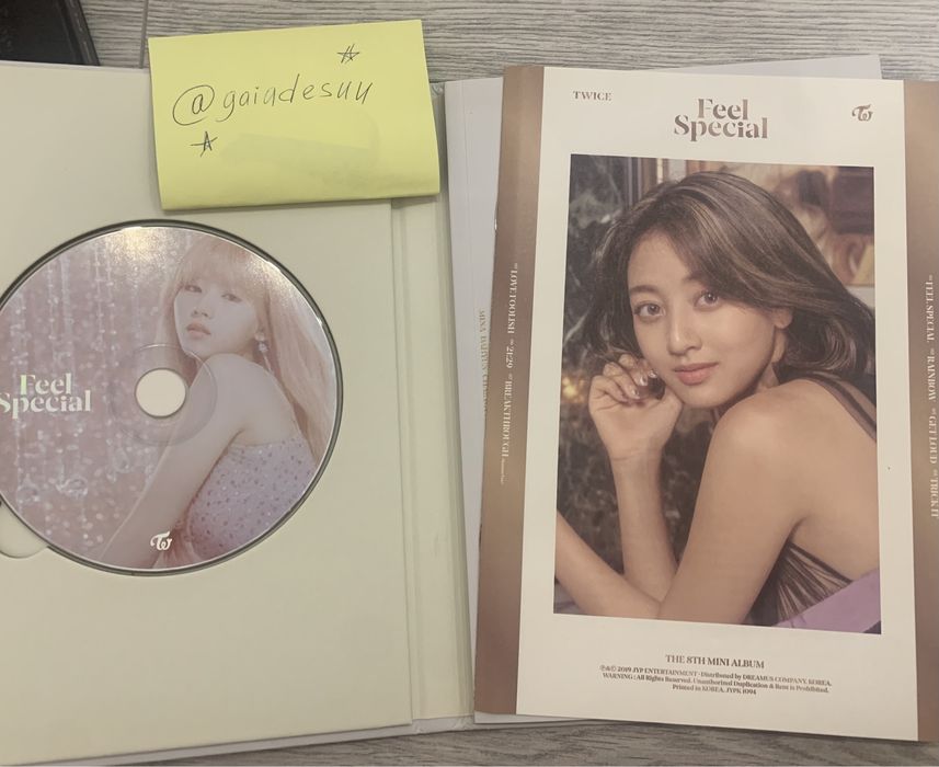 K-POP Альбом TWICE “Feel Special”