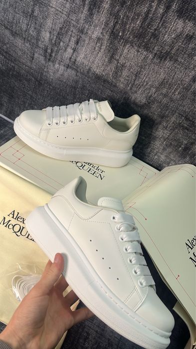 Alexander McQueen nr38