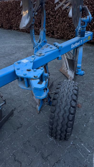Lemken Europal 7 Case Puma, John Deere, Claas Arion tortadi