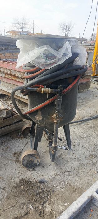 Сотилади Пескоструй апарати ва компрессор