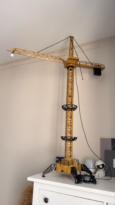 Игрушка подьемный кран