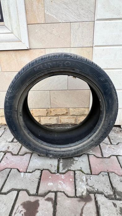 Продам комплект резины R18