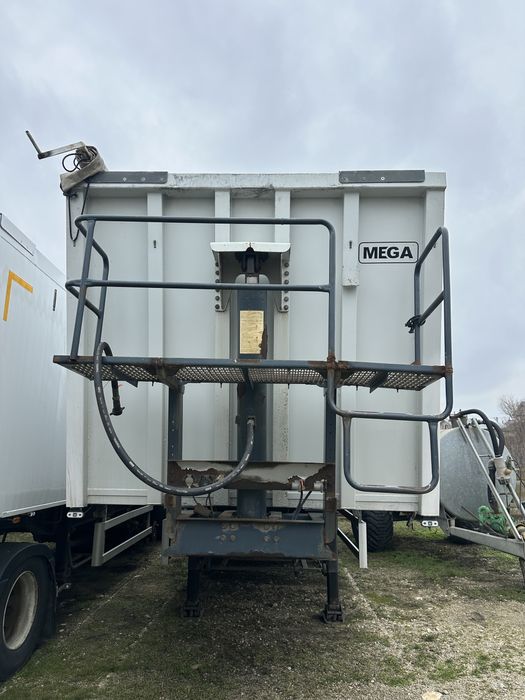 Remorca MEGA bine intretinuta 55m3