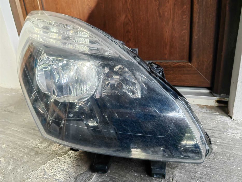 Фар Renault Scenic 3 десен / Фар Рено Сценик 3 Оригинален