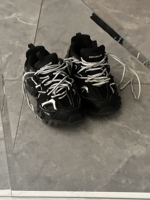 balenciaga track 1 черно белые