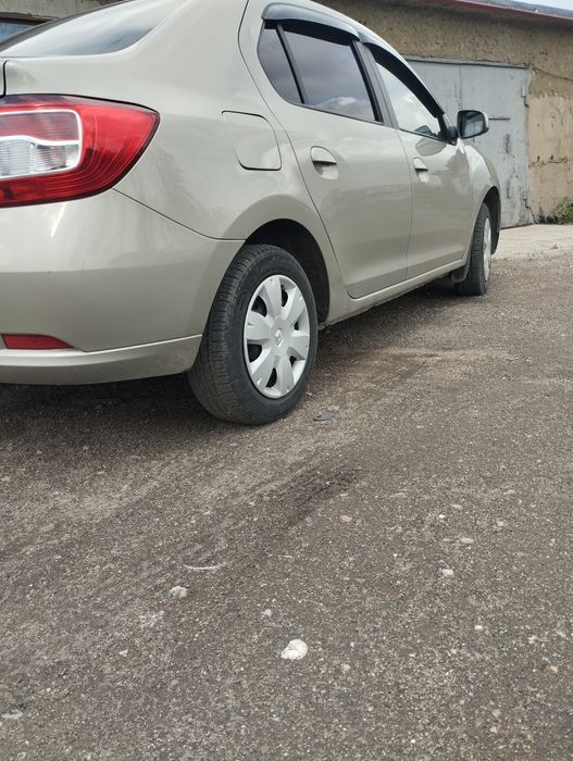 Продаю Рено логон