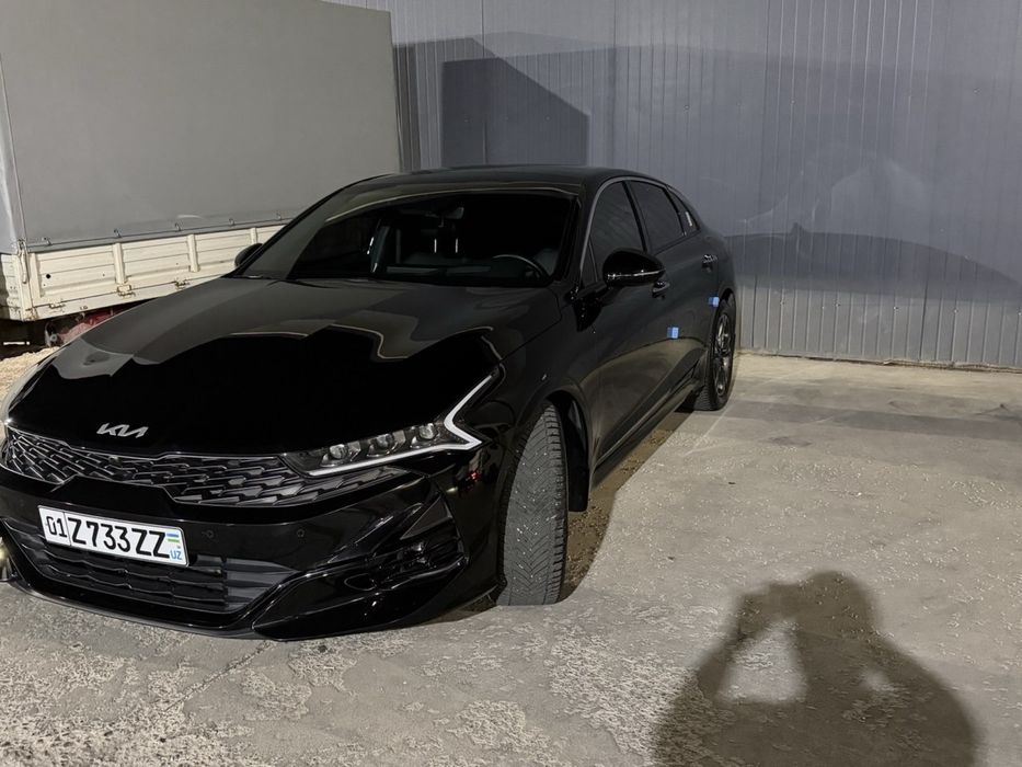 avtomobel Kia K5 GT Line