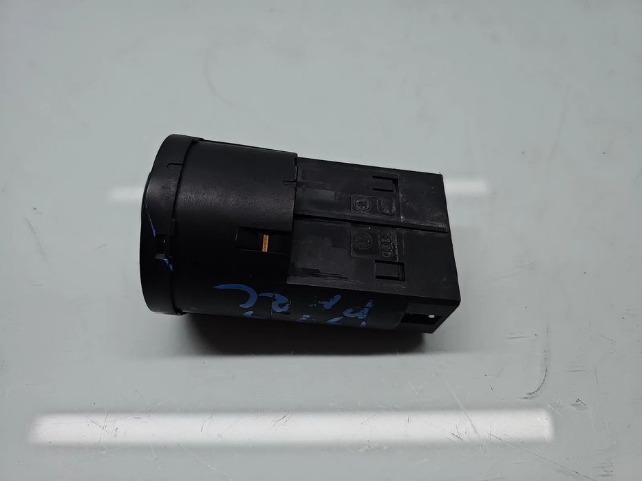 Bloc lumini Volkswagen Polo (9N) [Fabr 2001-2008] OEM