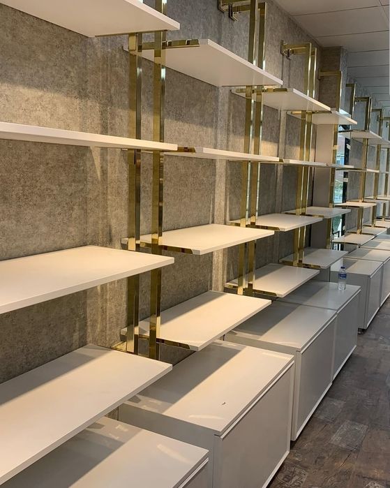 Стилажи и манакени за магазини