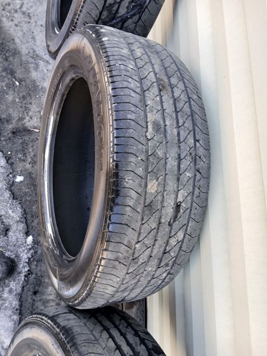 Продам шины 235/55R19
