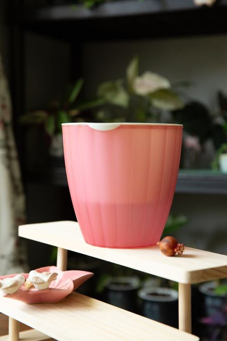 Кашпо с автополивом