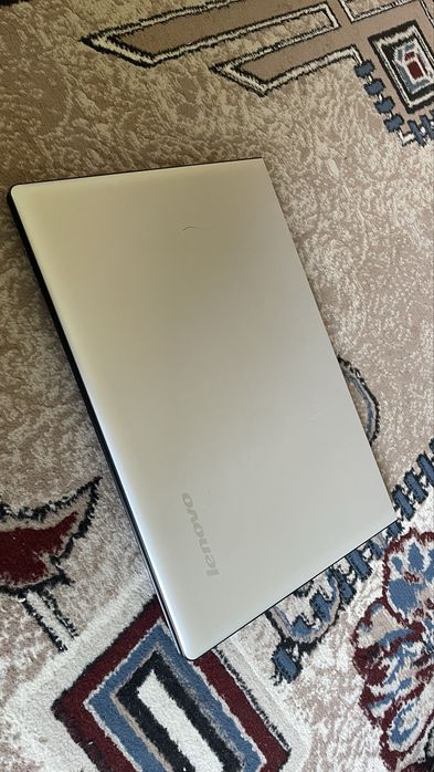 Noutbuk 6GB Ram / 2GB video karta