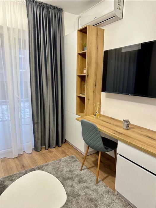 Vand apartament cu 2 camere in complexul rezidential Adora Park