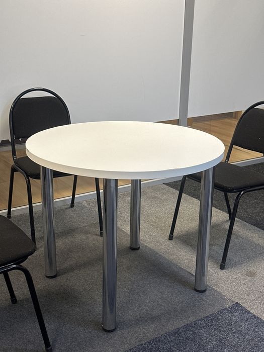 Круглый стол продам срочно