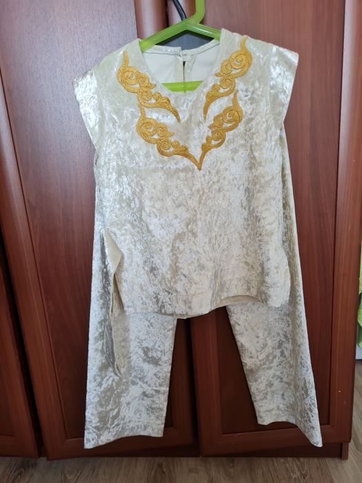 Продаётся национальный костюм