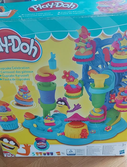 Комплект Плейдо/Play-Doh Виенско колело за кексчета + подарък