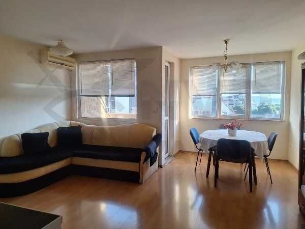 Двустаен апартамент в Колхозен Пазар! 21750952