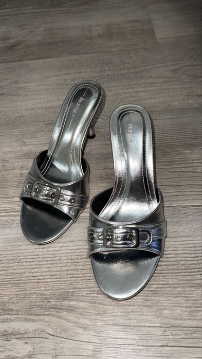 Босоножки за 15000тг