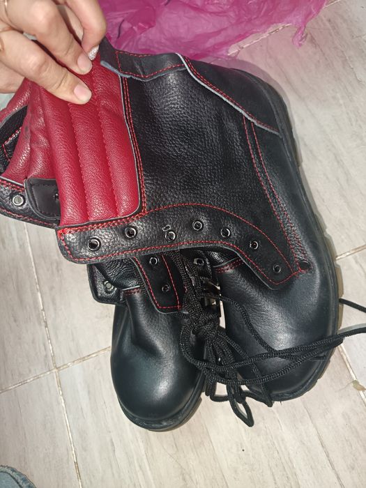 Спец обувь  40 размер. Новый. 11000т