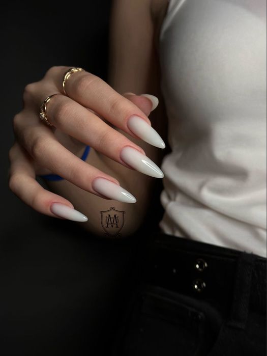 Наращивание ногтей