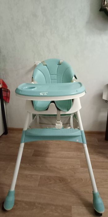 Детский стульчик для кормления
