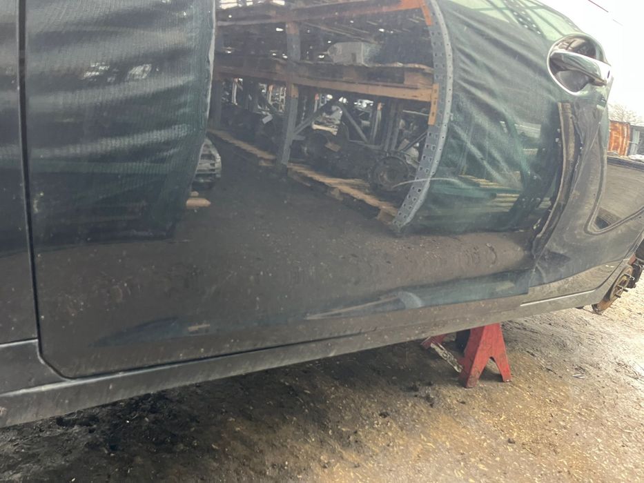 Lexus CT200H Батерия броня фарове  стопове волан капак врати