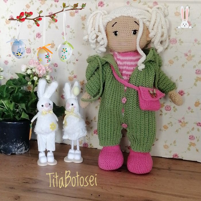 Păpușă croșetata, jucărie handmade, cadou Paște, Crăciun,.