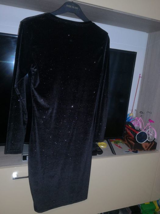 Rochie de ocazie mărimea L in stare foarte buna