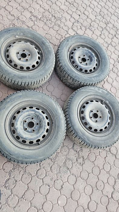 Продам диски штампы с зимней резиной