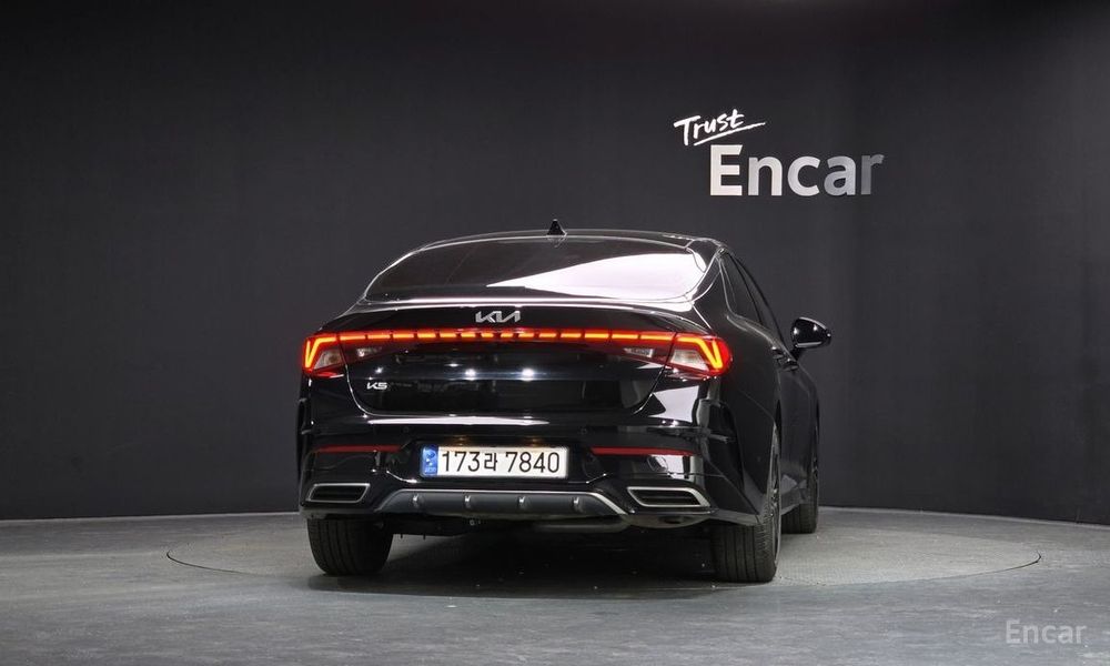 продаётся автомобиль автомат бензин 
Год выпуска: 2022