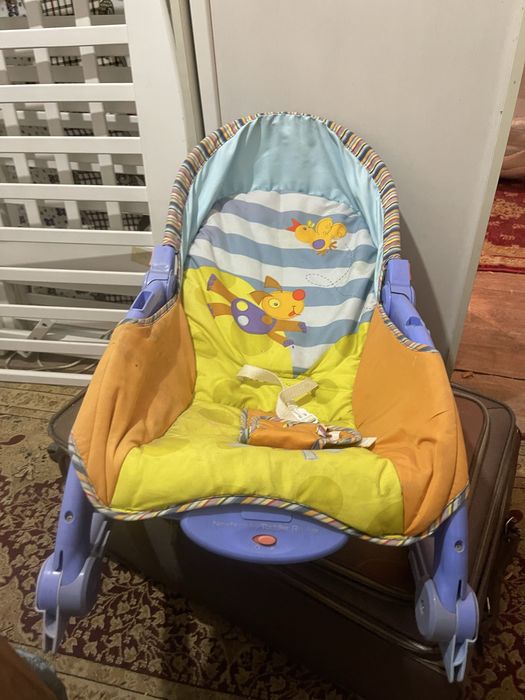 Детский шезлонг-качалка