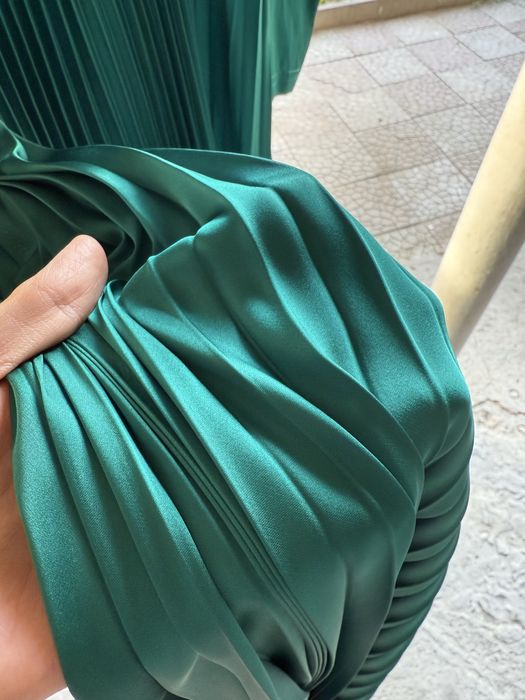 Платье вечернее